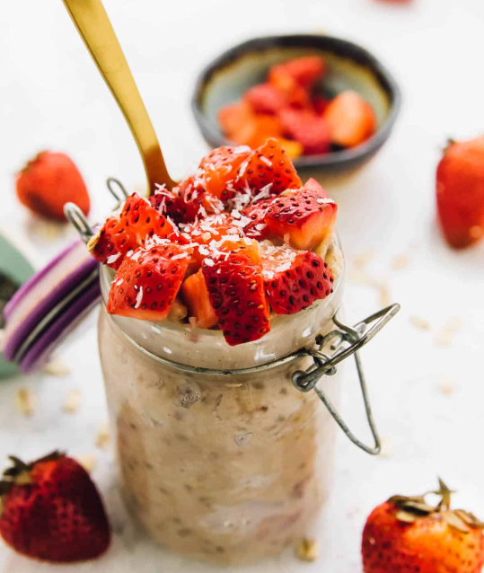 Strawberry Coconut Overnight Oats